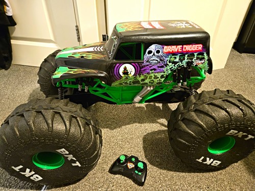 Hot wheels grave digger - grave,