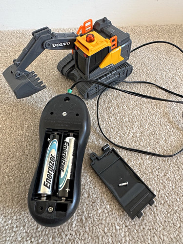 Volvo excavator toy - volvo, rc
